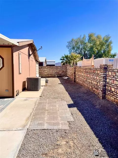 12713 E 45 Dr, Yuma, AZ 85367 photo 8