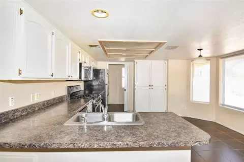 3560 E Moreno Ln, Yuma, AZ 85365 photo 6