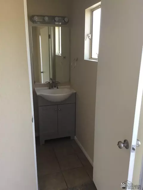 360 E 26 Pl, Yuma, AZ 85364 photo 3