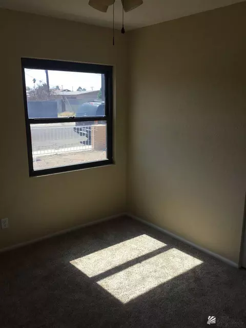 360 E 26 Pl, Yuma, AZ 85364 photo 4