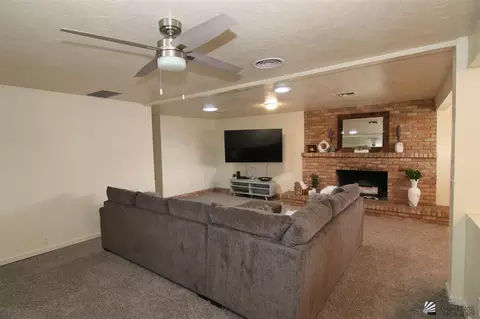 252 E 30 St, Yuma, AZ 85364 photo 3