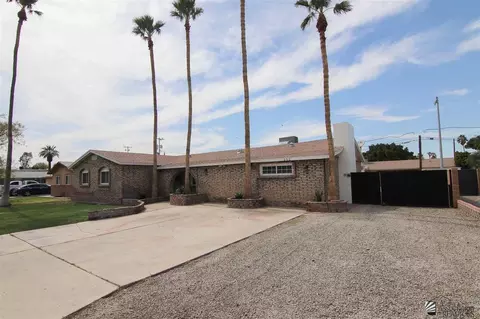252 E 30 St, Yuma, AZ 85364 photo 2