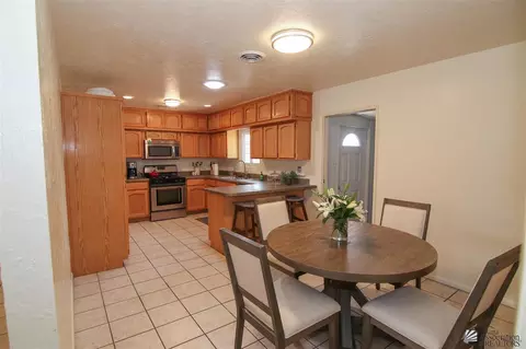 252 E 30 St, Yuma, AZ 85364 photo 8