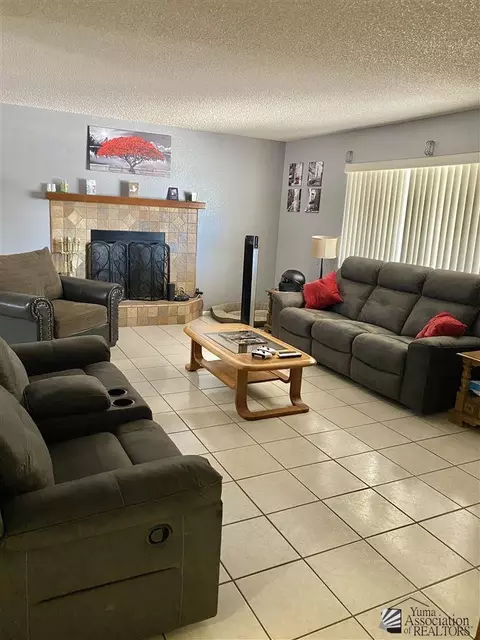 1340 E 26 Pl, Yuma, AZ 85365 photo 2