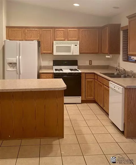 11174 E 25 Pl, Yuma, AZ 85367 photo 3