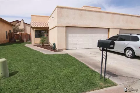 2190 E 27 Ln, Yuma, AZ 85365 photo 2