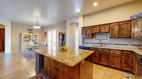 7945 E 37 St, Yuma, AZ 85365 photo 9