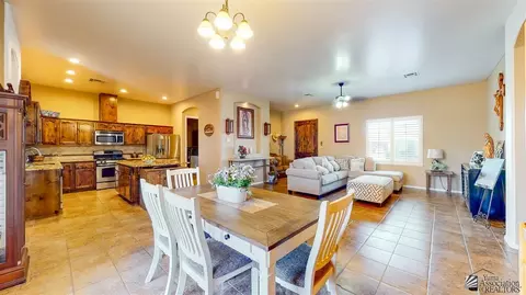 7945 E 37 St, Yuma, AZ 85365 photo 7