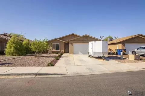 7842 E 40 Pl, Yuma, AZ 85365 photo 1