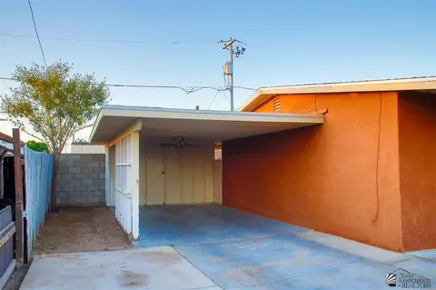 1320 E 26 St, Yuma, AZ 85365 photo 2