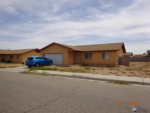8715 E 39 St, Yuma, AZ 85365 photo 1