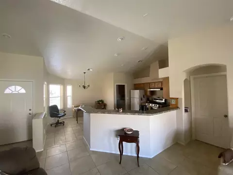 10142 E 38 Pl, Yuma, AZ 85367 photo 6