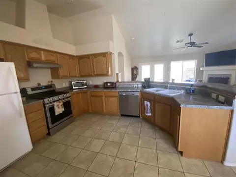 10142 E 38 Pl, Yuma, AZ 85367 photo 8