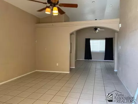 10614 E 35 St, Yuma, AZ 85365 photo 2