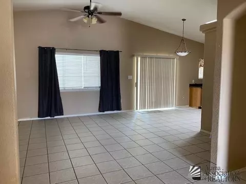 10614 E 35 St, Yuma, AZ 85365 photo 4