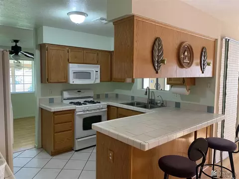 7376 E 25 St, Yuma, AZ 85365 photo 2