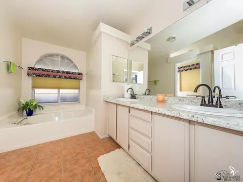 11264 E 38 Pl, Yuma, AZ 85367 photo 9