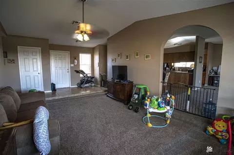 6361 E 45 Ln, Yuma, AZ 85365 photo 2