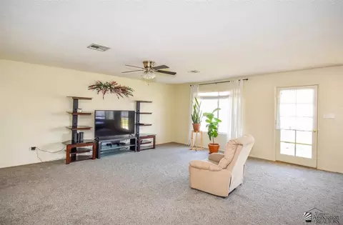 6318 E 44th Pl, Yuma, AZ 85365 photo 5
