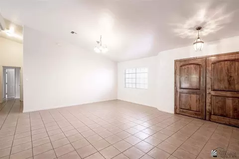 8405 E Topeka Pl, Yuma, AZ 85365 photo 4