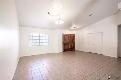 8405 E Topeka Pl, Yuma, AZ 85365 photo 5