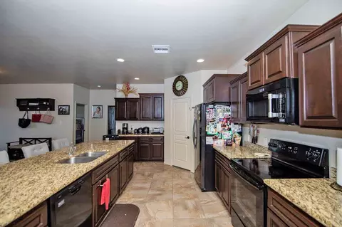 7741 E 41 Ln, Yuma, AZ 85365 photo 4