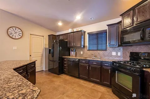 11663 E 25 Pl, Yuma, AZ 85367 photo 7