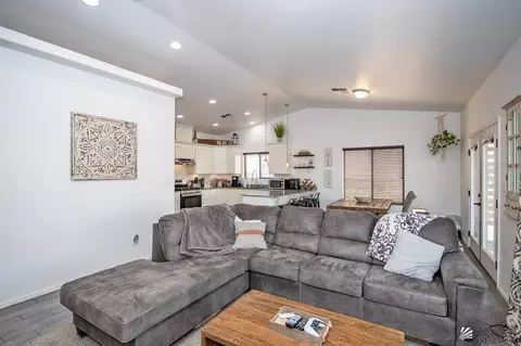 10240 E 36 St, Yuma, AZ 85365 photo 2