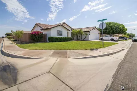 7510 E 25 Pl, Yuma, AZ 85365 photo 2