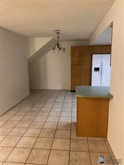 2219 E 27 Ln, Yuma, AZ 85365 photo 3