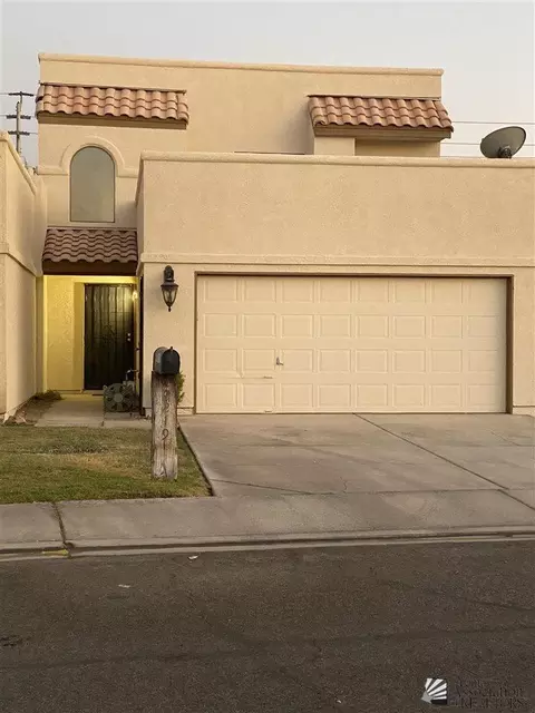 2219 E 27 Ln, Yuma, AZ 85365 photo 1