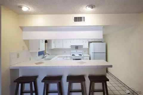663 E 25 St, Yuma, AZ 85365 photo 4