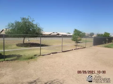 685 E Cactus St, Somerton, AZ 85350 photo 11