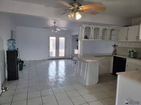 915 E 25 Pl, Yuma, AZ 85365 photo 3