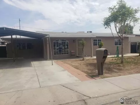 915 E 25 Pl, Yuma, AZ 85365 photo 1