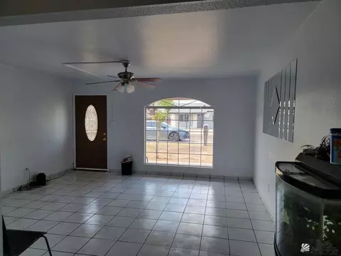 915 E 25 Pl, Yuma, AZ 85365 photo 2