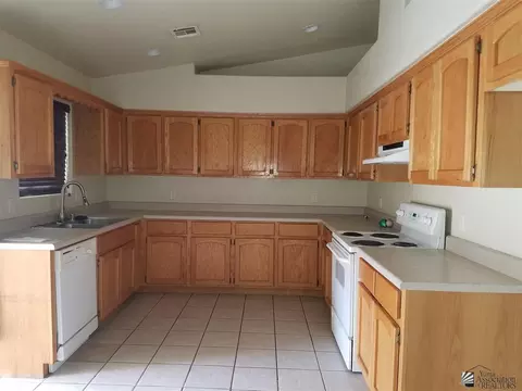 9611 E 38 St, Yuma, AZ 85365 photo 2