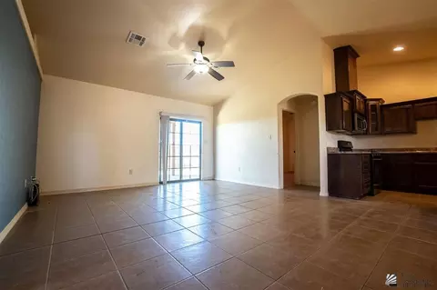 195 E 14 St, Somerton, AZ 85350 photo 4