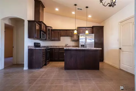 195 E 14 St, Somerton, AZ 85350 photo 8