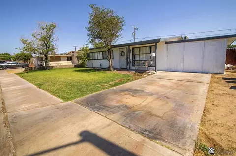 929 E 26 St, Yuma, AZ 85365 photo 3