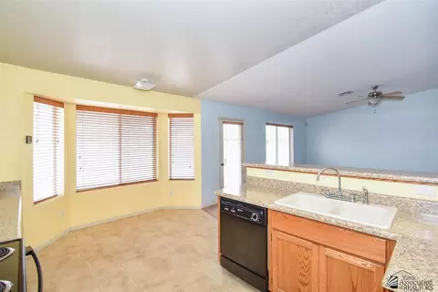 6383 E 44th Pl, Yuma, AZ 85365 photo 10