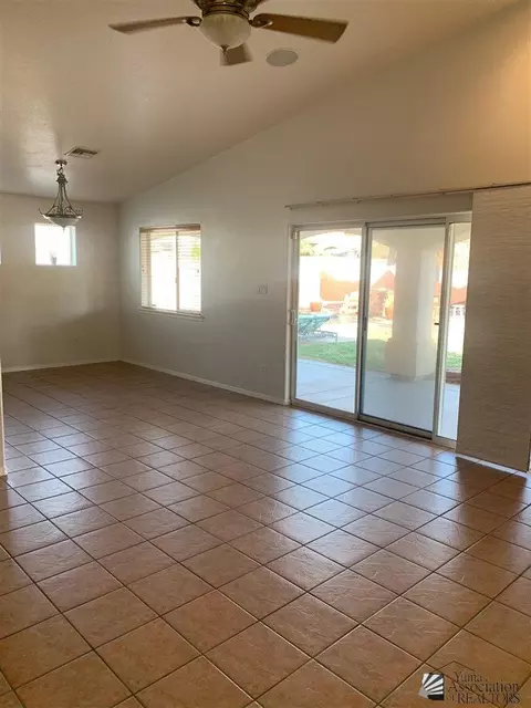 10587 E 39 Pl, Yuma, AZ 85365 photo 5