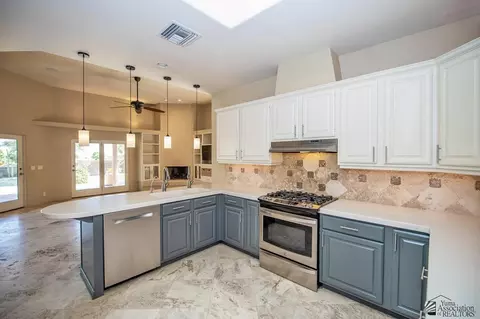 6448 E Crabtree Pl, Yuma, AZ 85365 photo 9