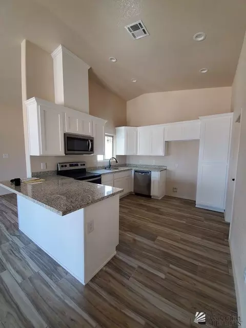 10538 E Ruby Dr, Yuma, AZ 85365 photo 3
