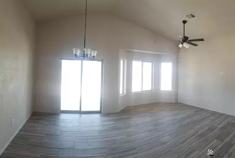 10538 E Ruby Dr, Yuma, AZ 85365 photo 4