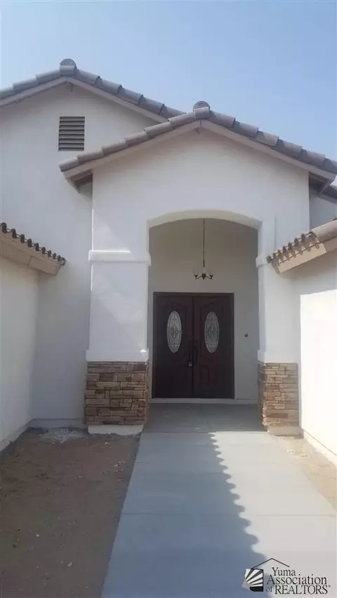 10538 E Ruby Dr, Yuma, AZ 85365 photo 2