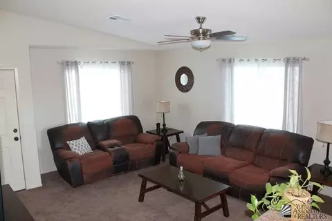 3776 S Kimball Ave, Yuma, AZ 85365 photo 3
