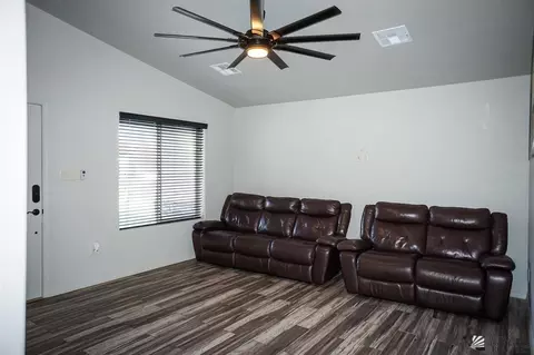 637 E 14 St, Somerton, AZ 85350 photo 3