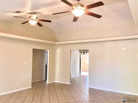 14292 E 49 St, Yuma, AZ 85367 photo 3