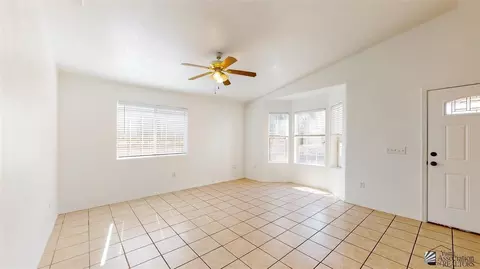 9572 E 36 Pl, Yuma, AZ 85365 photo 2